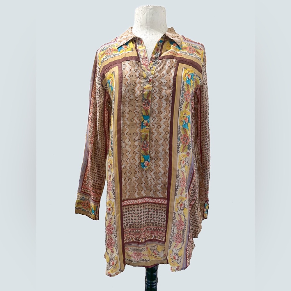Johnny Was 100% silk scarf-printed button front tunic